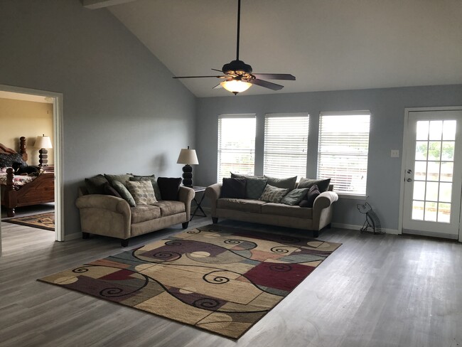 Foto del edificio - 11304 SW Oaks
