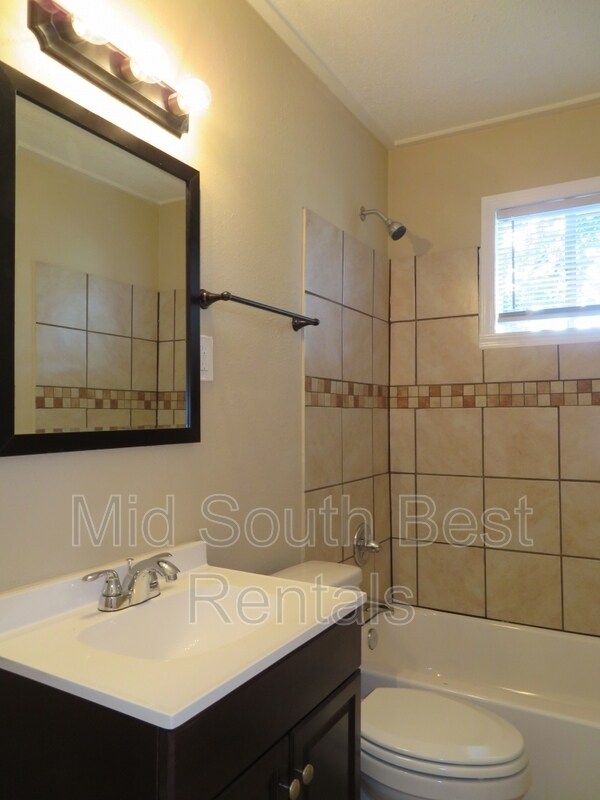 Building Photo - 2386 Lamar Cir