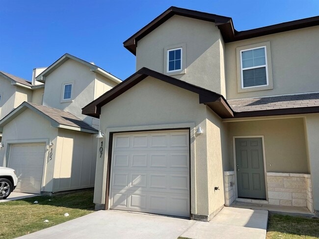 Foto del edificio - 107 Peruna Dr