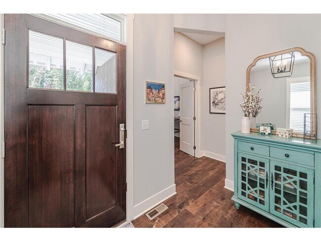 Foto del edificio - 5175 Ranchview Ln N