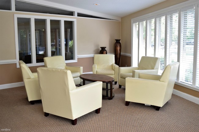 Foto del edificio - 2231 Shadow Valley Rd