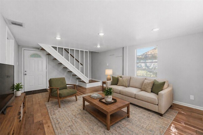 Foto del edificio - 6526 Linden St