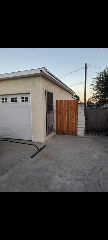 Primary Photo - 6537 Elm Ct