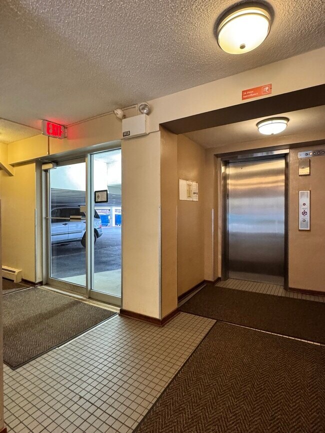 Foto del edificio - 201 S Maple Ave