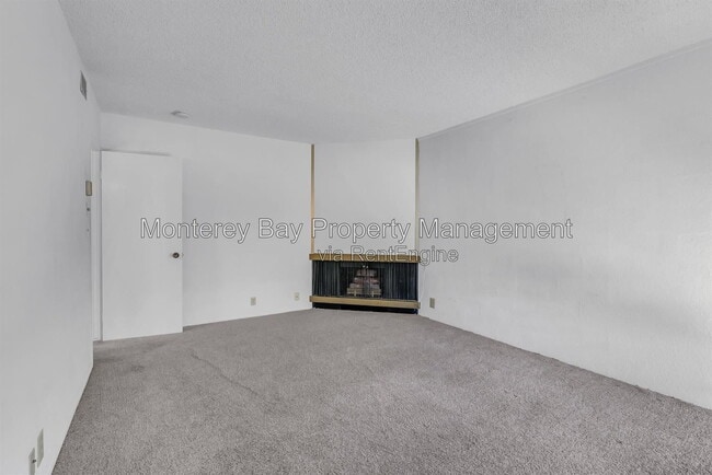 Building Photo - 500 Glenwood Cir