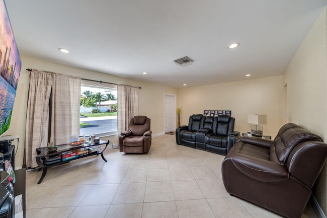 Foto del edificio - 9603 NW 67th Ct