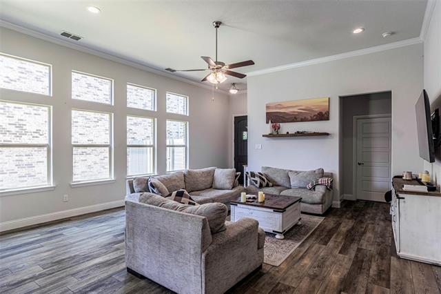 Foto del edificio - 904 Parkside Dr