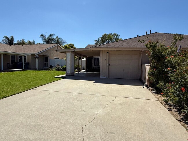Foto del edificio - Well Maintained & Updated Home