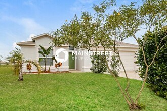 Building Photo - 319 Erie Dr