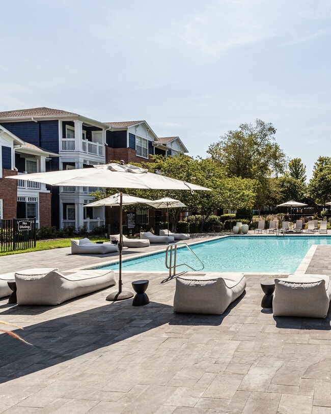 Building Photo - Park Place at Shelby Farms