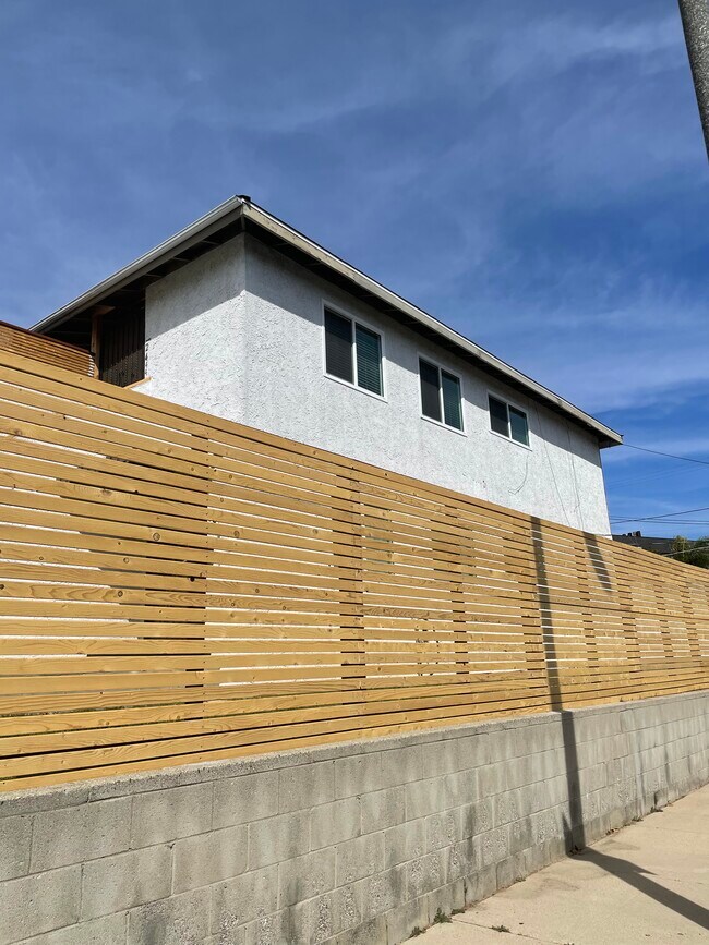 Foto del edificio - 12444 S Vermont Ave