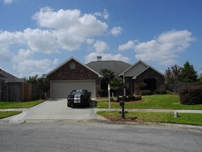 Building Photo - 103 Gulls Pointe Dr
