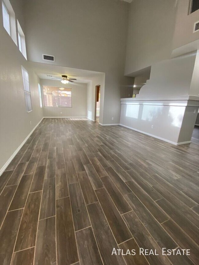 Foto del edificio - 6246 Apple Orchard Dr