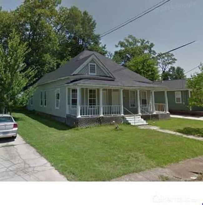 Building Photo - 928 Hunt St