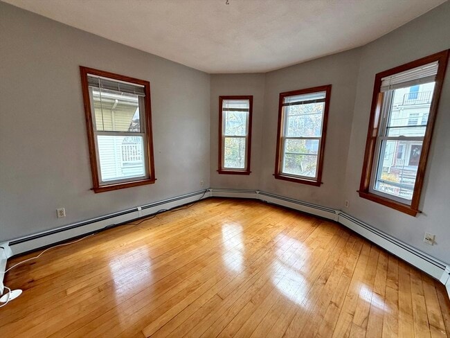 Foto del edificio - 35 Irma Ave