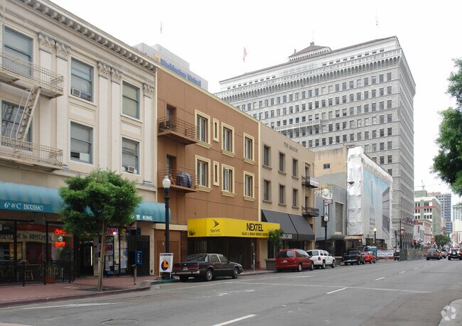 Foto del edificio - 1055 6th Ave