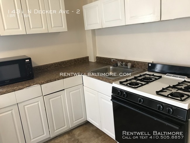Foto del edificio - 1431 N Decker Ave