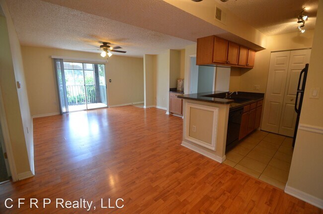 Building Photo - 2 br, 2 bath House - 314 Lake Parson Green...