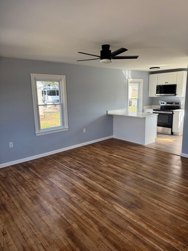 Foto del edificio - 1302 Hazel St