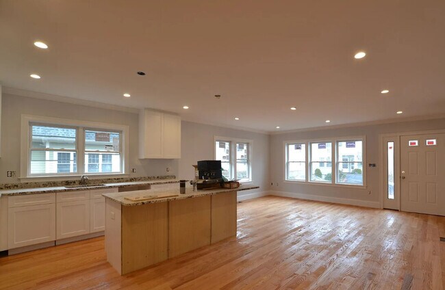 Building Photo - 26 Bothwell Rd