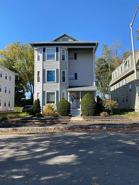 Building Photo - 22 Haynes St