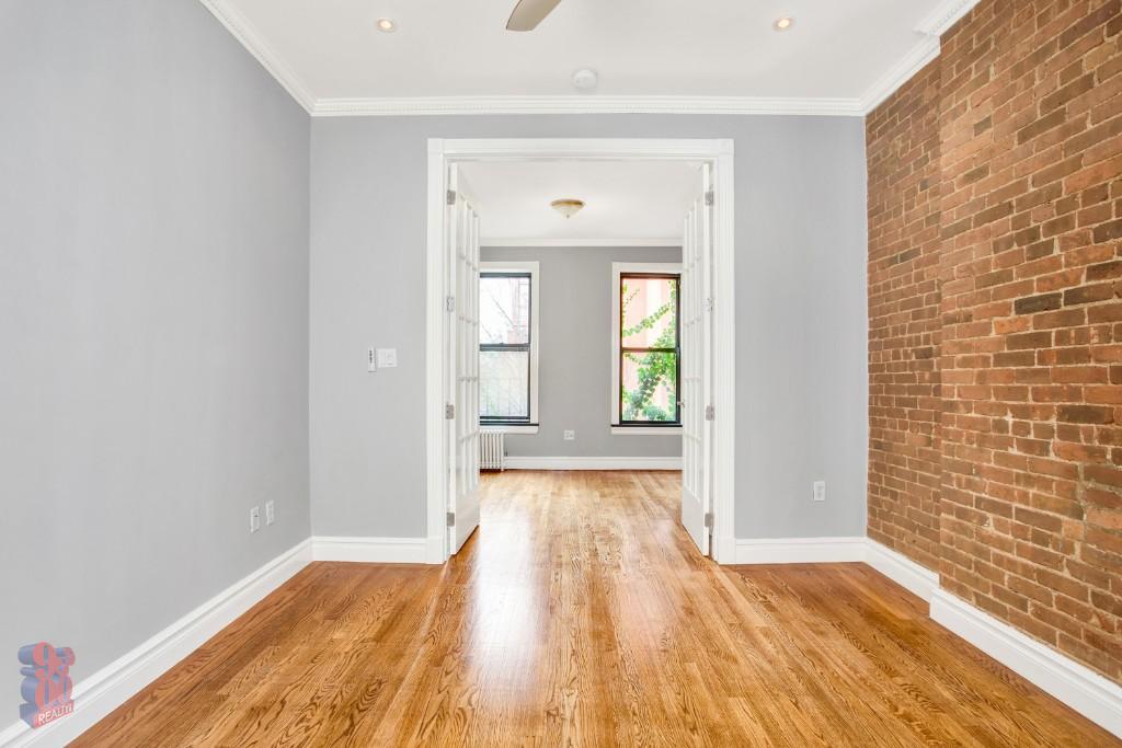 722 Tenth Ave (between 49th & 50th), #4A - 722 Tenth Ave (between 49th & 50th), #4A