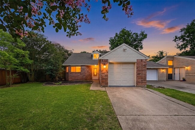 Photo - 13723 Smokey Trail Dr House