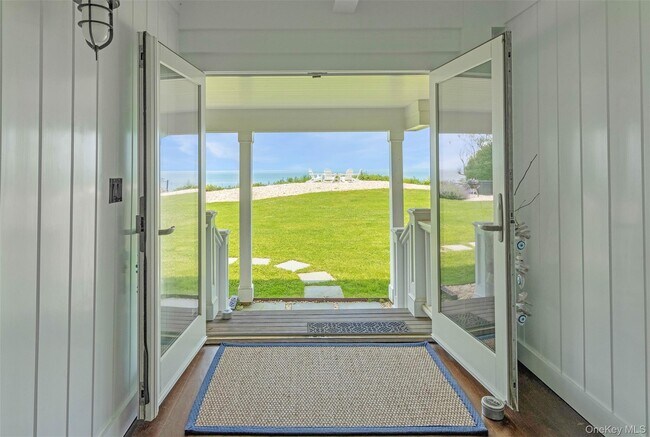 Foto del edificio - 2700 Sound Dr