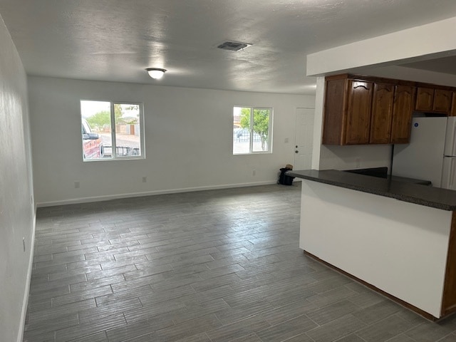 Building Photo - 5455 S 6th Ave