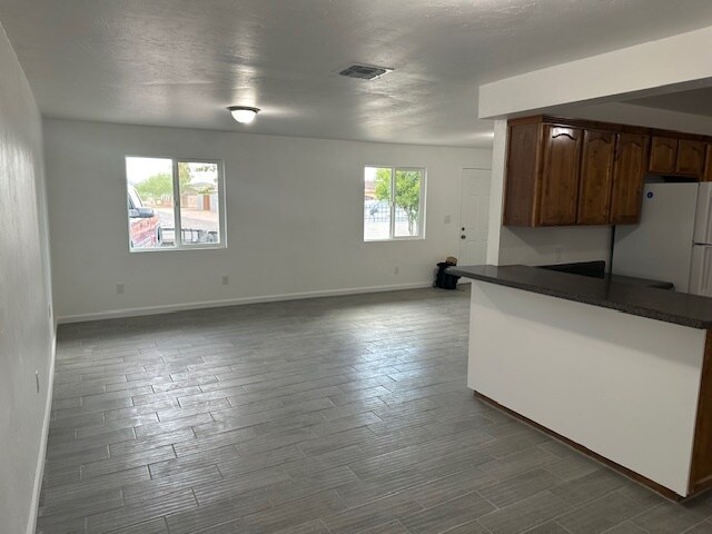 Foto del edificio - 5455 S 6th Ave