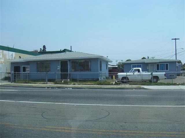 Building Photo - 413-421 S Highland Ave