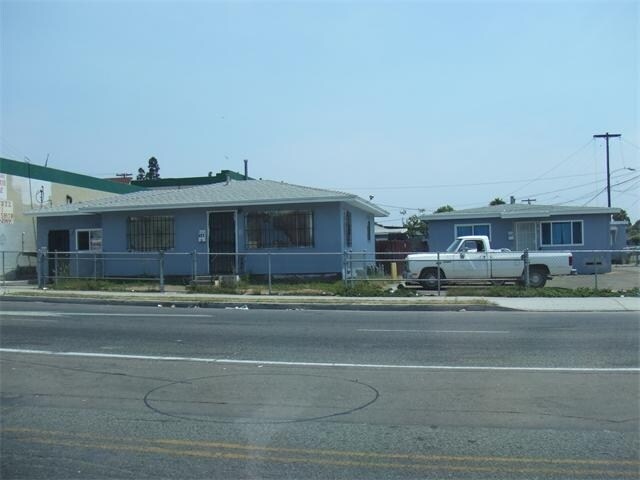 Foto del edificio - 413-421 S Highland Ave