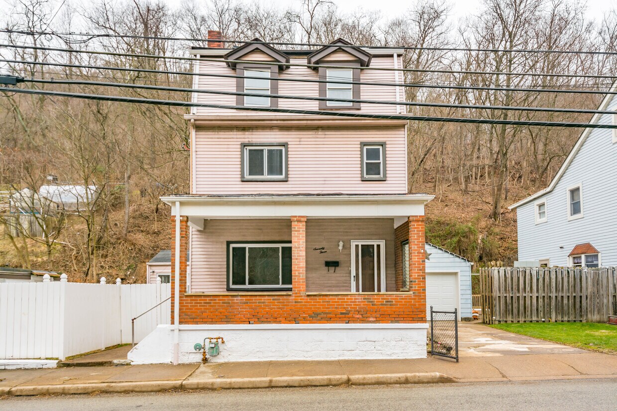Primary Photo - 73 Kittanning Pike