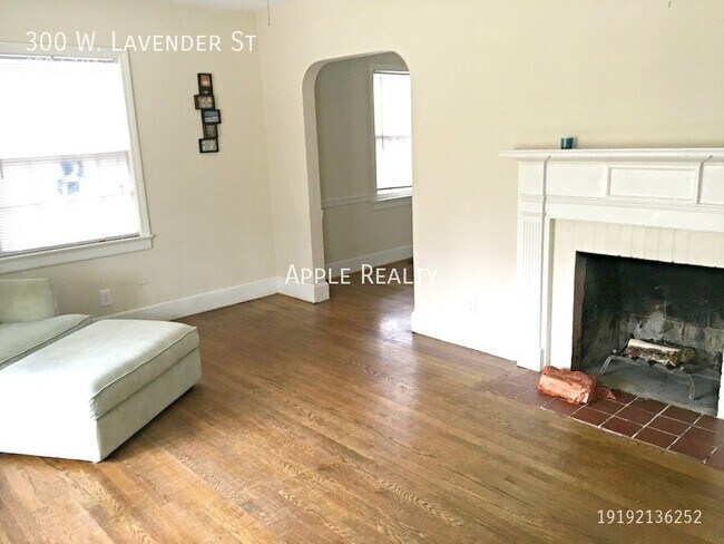 Foto del edificio - 300 W Lavender Ave