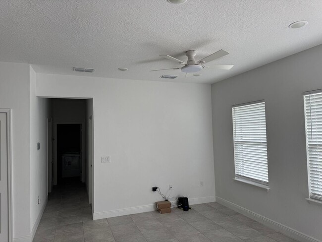 Building Photo - Built in 2025 Citrus Springs