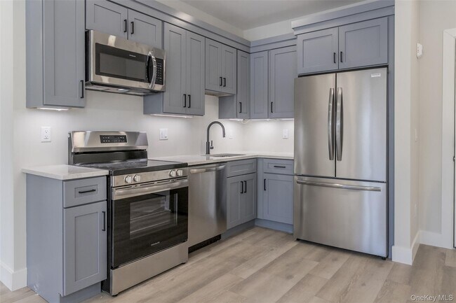 Foto del edificio - 124 S Main St