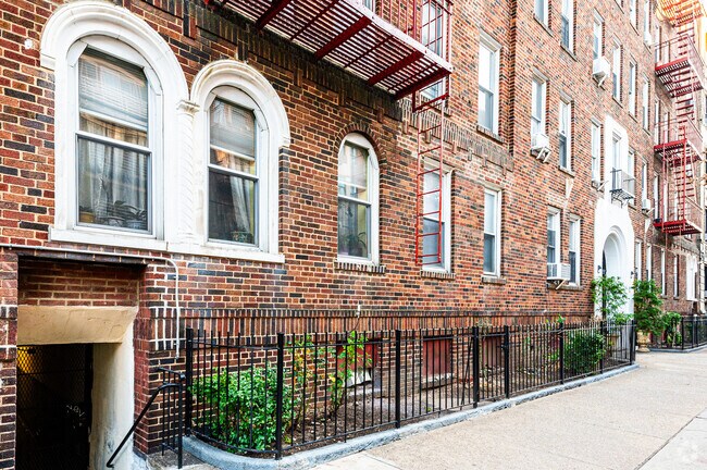 Building Photo - 4125 44th St