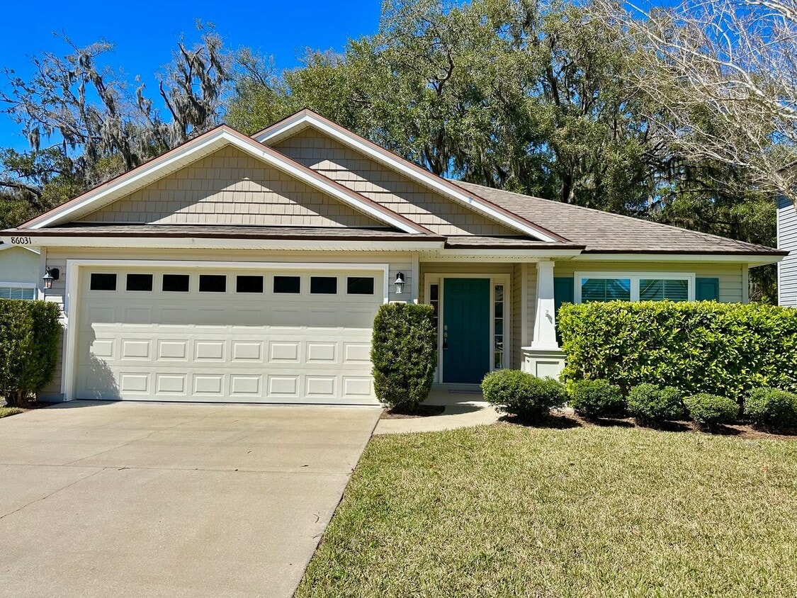 Foto principal - 3/2, Pinewood Pointe Home, Lawn Care Inclu...