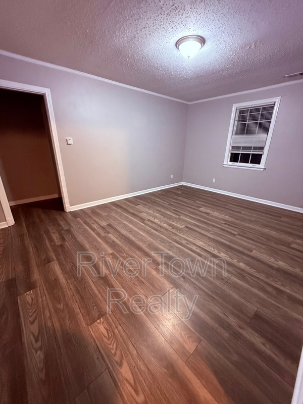 Photo - 504 Philwood Cove House