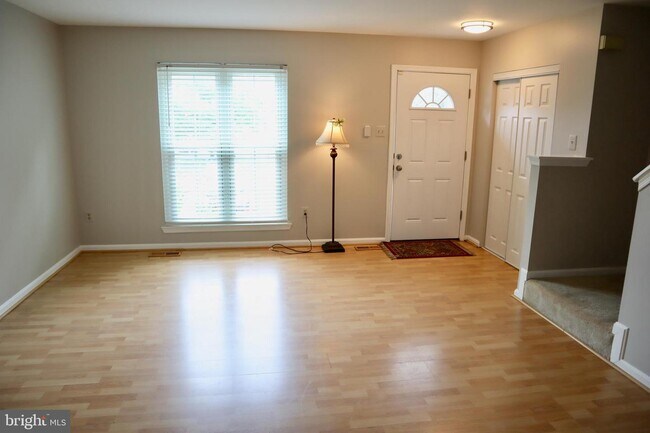 Foto del edificio - 3127 Benton Square Dr