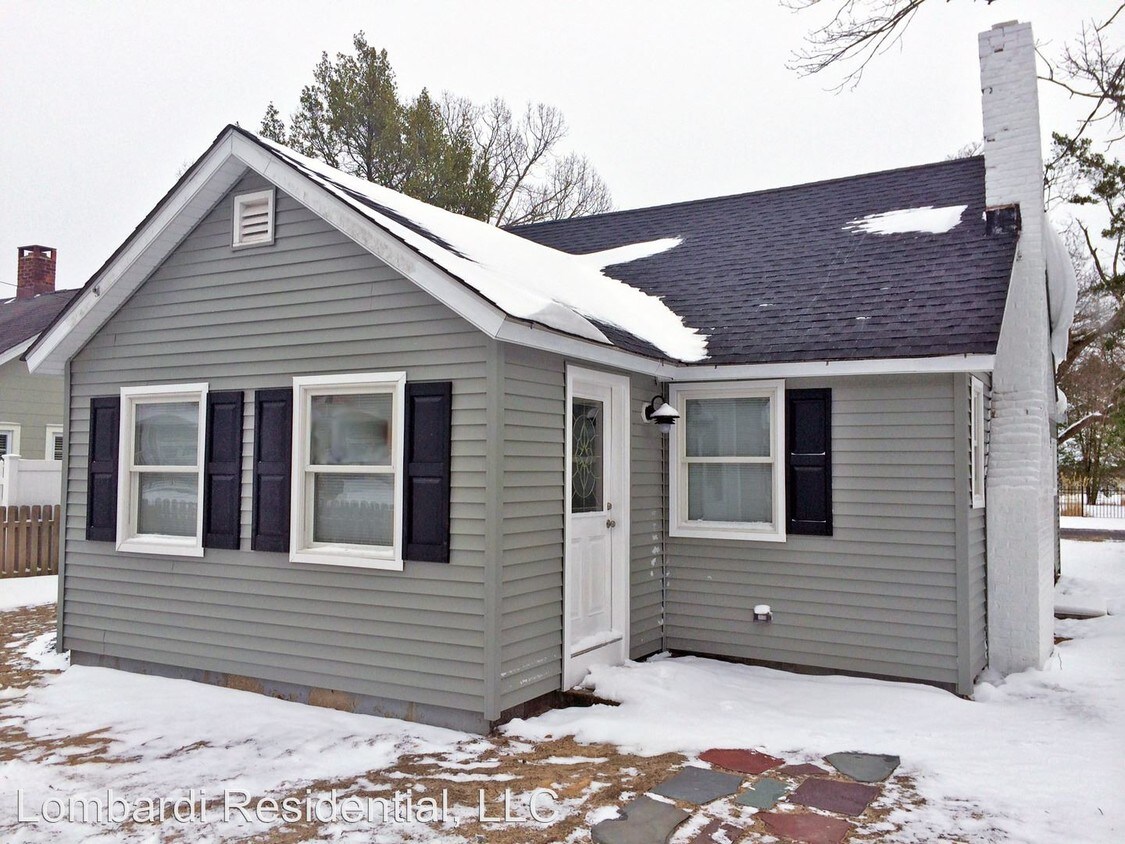 Foto principal - 3 br, 1 bath House - 737 Princeton Ave