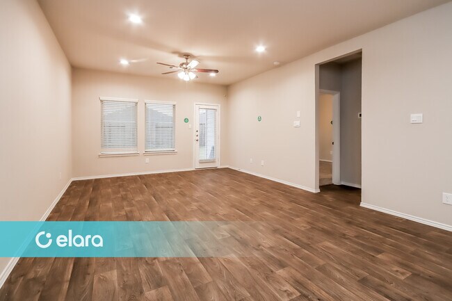 Foto del edificio - 2438 HARTSEL FOREST TRL