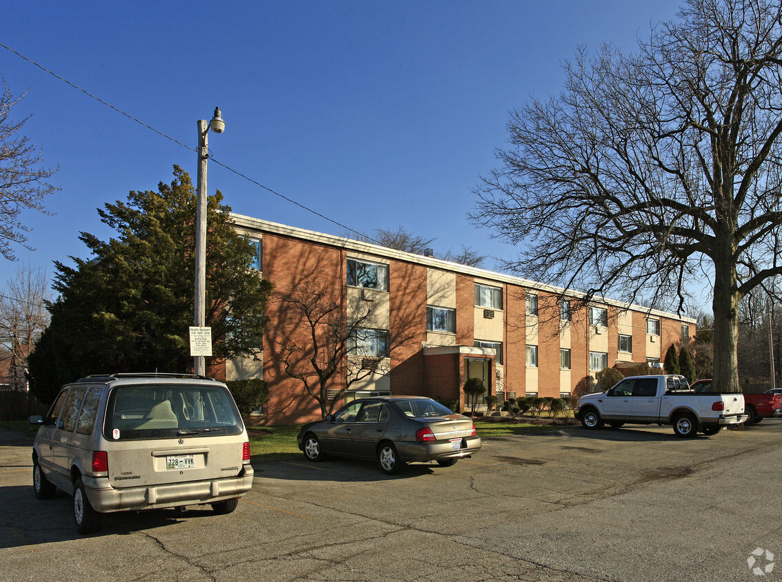 Building Photo - Selwyn Apartments