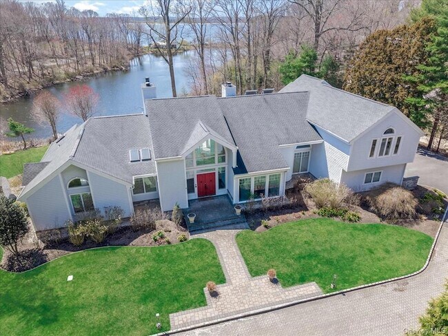 Building Photo - 19 Mallard Dr