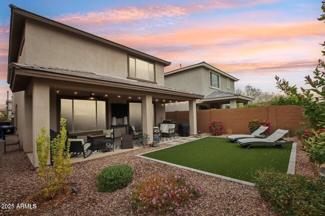 Building Photo - 3551 E Louise Dr