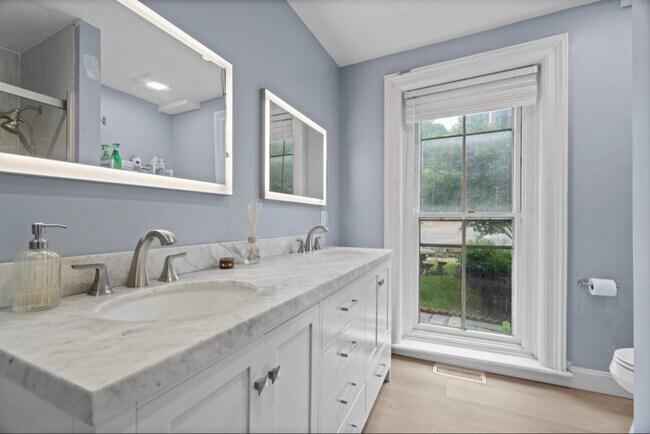 Foto del edificio - 83 Main St