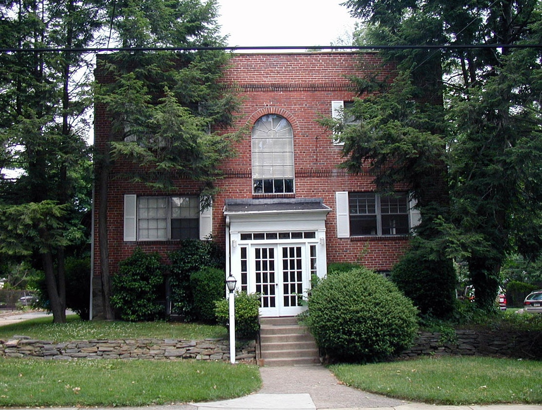 Primary Photo - 2909 Garrett Rd