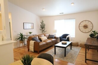 Building Photo - 208 S 1050 W