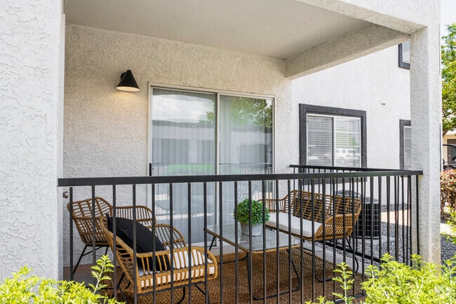 Interior Photo - Lumen