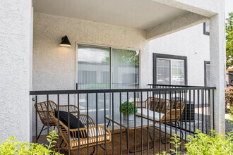 Interior Photo - Lumen